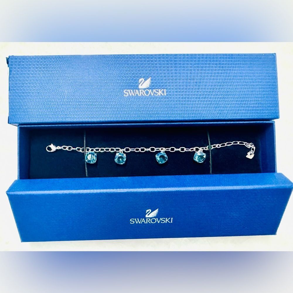 Swarovski Lucid Turquoise Blue Crystal Adjustable Bracelet 5101183 New